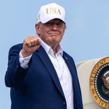 253c42fe-7dfb-46b3-babf-b88bc58a555a Donald Trump demande des compensations à l’Iran