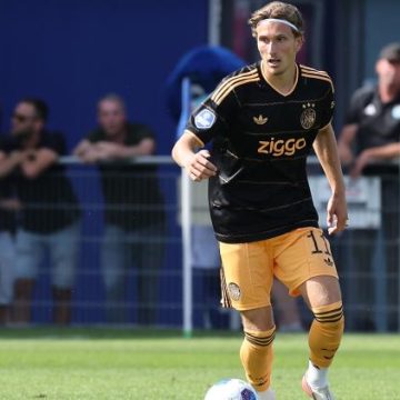 28a70468-66f1-427c-a41f-d76c9005ee64 Mika Godts et les rumeurs de transfert au PSG