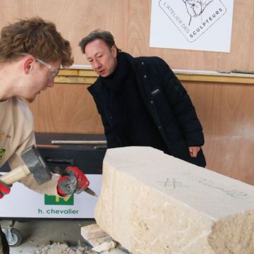 FRANCE-PATRIMONY-FIRST-STONE-BASILICA-SAINT-DENIS Controverse autour de l’élection de Stéphane Bern à la tête de l’association Suivez la flèche