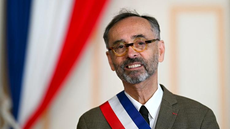 2d3e7e6a-f552-4bcc-922a-79900acdd2b3 Uniformes scolaires généralisés à Béziers