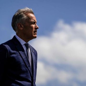 32b075a4-3fe6-4194-93c4-4f57664ac430 Les réponses du Canada face aux taxes américaines