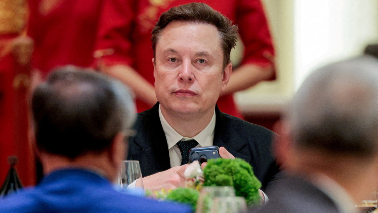 333883da-5d6f-4a82-bb2f-5bcbf589c3a3 Tensions entre Elon Musk et Marine Tondelier sur le réseau X