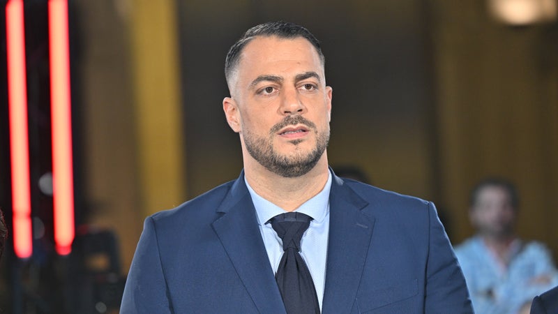 3751a37d-18d0-4839-bc7c-2e5e589a8ae4 Sébastien Delogu libéré après une altercation avec des policiers