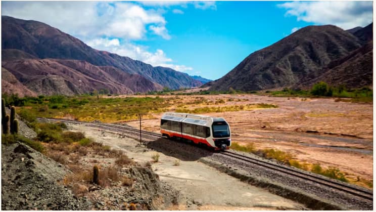 3a37a78f-0e67-4a24-9e2c-23a93170e9ea Train Solaire Transforme Expérience Touristique en Argentine