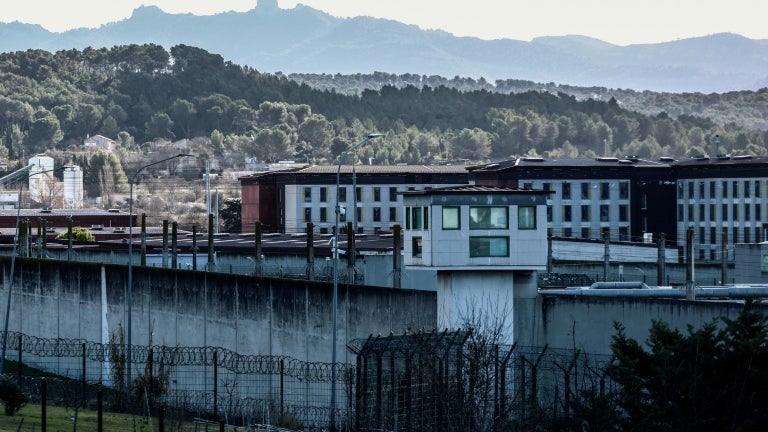 3ae26296-016d-4d2e-8985-d4d4ed040cd5 Conditions de détention à la prison d’Aix-Luynes : un examen par la justice administrative