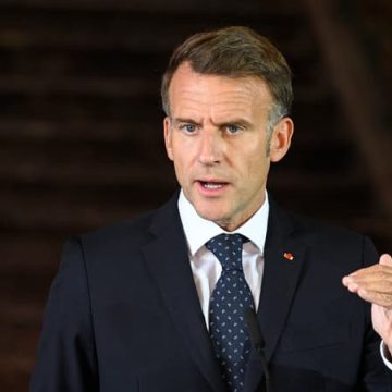 3d259f5d-02ea-4282-9c8d-a90828883b2a Rencontre d’Emmanuel Macron avec les acteurs de la lutte contre le feu du Gros Bessillon