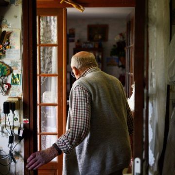 Illustration vieillesse Impact des fortes chaleurs sur les personnes âgées en été 2026