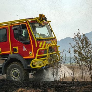 4229df63-ff96-4b17-8fa0-6aa75a08bdfb Un incendie maîtrisé à Monthermé : une mobilisation exceptionnelle
