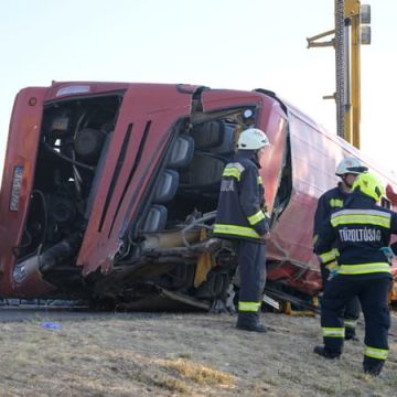 44daaff8-5e14-497c-819c-0090b5f5dc50 Accident mortel d’un autocar polonais en Hongrie