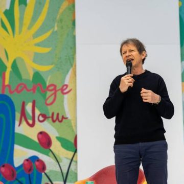 Assemblée citoyenne pour aborder les enjeux climatiques et sociétaux