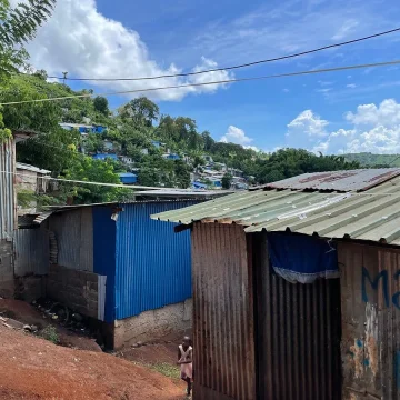 498111fb-d3c6-464d-a97c-a15b81fff5e3 La Jeunesse de Mayotte face aux Défis Éducatifs et Économiques