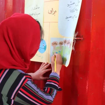 L&rsquo;exclusion des filles afghanes du système scolaire : une situation alarmante
