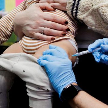 4eb5a4df-86ef-467b-871d-a34501006ad3 Réactions aux nouvelles recommandations vaccinales aux États-Unis