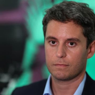 Gabriel Attal et ses réformes éducatives ambitieuses