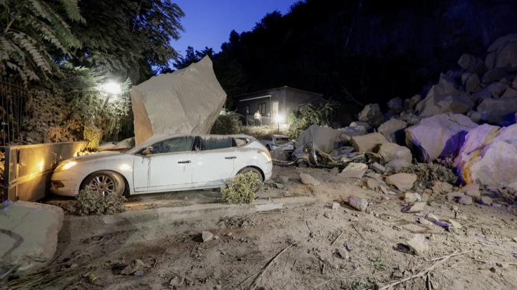 531fa746-ef30-4cd2-936b-89a9a171b7bb Séisme de 4,7 près de Naples : dégâts matériels et réactions