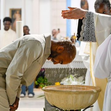 FRANCE - HOLY EASTER VIGILANCE WEEK - SEMAINE SAINTE-VIGILE PASCALE Défis de l’Accueil des Catéchumènes en Île-de-France
