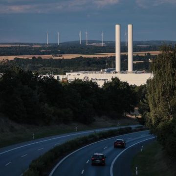 5d13bf69-4670-4199-8939-7a8bfb17fed3 Volkswagen envisage des réductions d’emploi massives