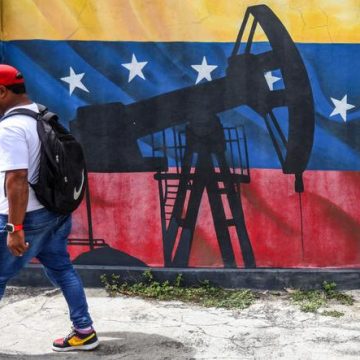 5e20dfbb-8db5-4ebe-ac45-bf86dc0f0628 Accord pétrolier entre les États-Unis et le Venezuela suite à la capture de Nicolas Maduro