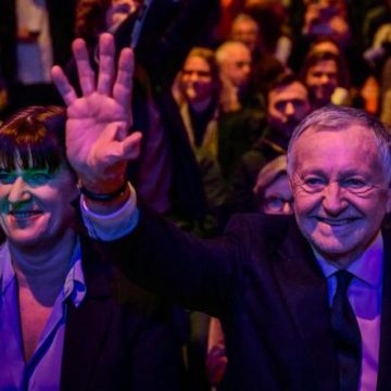 60d4e6f6-0626-44f9-b8ee-48251893ad47 Retrait des délégations à Lyon: Jean-Michel Aulas conteste