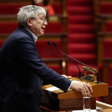 639b6ec7-4164-4192-b8a7-1fc120956d3e Appel à une session extraordinaire du Parlement pour financer la lutte contre les incendies