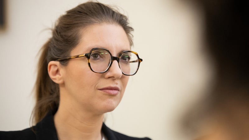 63daf8dc-76f7-42b0-8618-e765a1f30143 La ministre Aurore Bergé rencontre des militants séropositifs