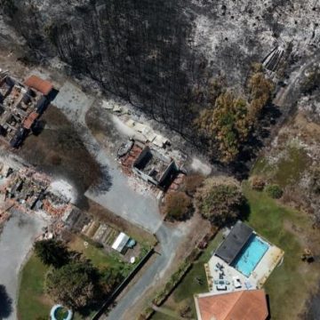 Destruction massive à Biscarrosse : Solidarité et reconstruction après les incendies