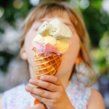 7ed584b3-3e4e-4f8b-a304-a40c6316e87a Les Glaces et une Alimentation Saine : Conseils pour un Équilibre