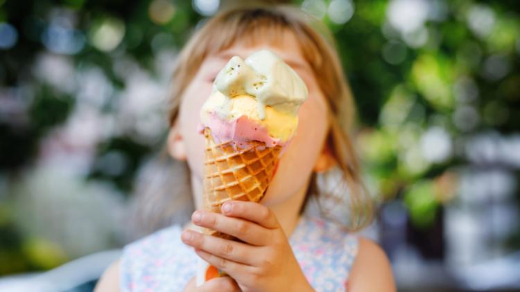 7ed584b3-3e4e-4f8b-a304-a40c6316e87a Les Glaces et une Alimentation Saine : Conseils pour un Équilibre