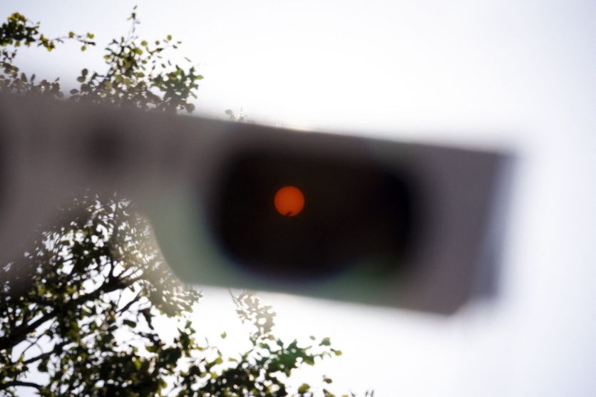 Solar eclipse Les Risques de l’Éclipse Solaire : Comment se Protéger Efficacement