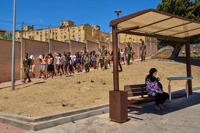 8446b23e-3dcf-483a-9820-106ce2d79f33 L’afflux de migrants à Ceuta : un choc pour les habitants