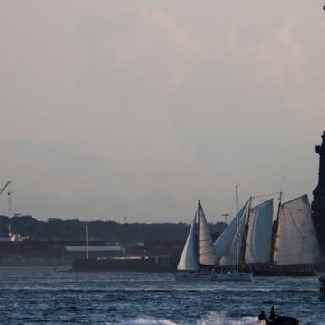 90460f28-7283-404d-b2c1-5beab17b0762 Chavirage tragique d’un navire près de Liberty Island