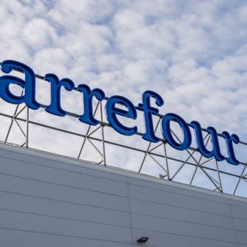 912f24a2-01b3-46b2-8050-a216ac9c47b9 Carrefour introduit des robots humanoïdes dans ses entrepôts
