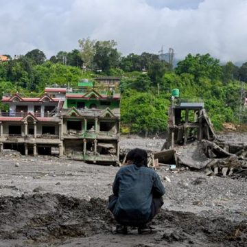 9250e6e6-8efa-4cf5-8c10-0788741a01e0 Inondations au Népal et au Tibet : Bilan et Opérations de Secours