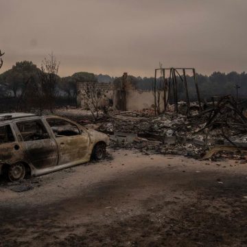 944faba2-bde3-4eeb-b79b-48d3d6204c30 Colère des habitants après le mégafeu en Gironde