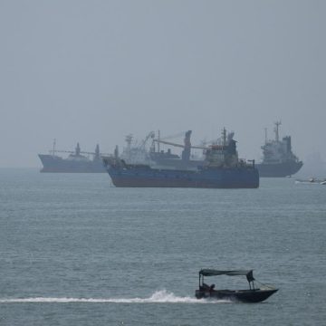 97e63779-c48e-4e54-a74f-e1d99c0af45a Les Etats-Unis frappent des lanceurs iraniens sur l’île de Larak, faisant des victimes