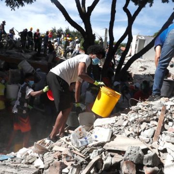 7.4-magnitude earthquake causes widespread destruction in western Colombia Les habitants de Cali s’organisent après le séisme