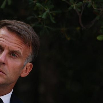 Aides face aux incendies: les promesses de Macron et Lecornu