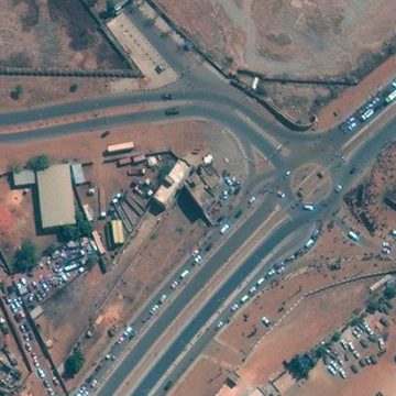af75cef1-a7e9-4eae-88cc-efdf5b01fc4c Attaques répétées sur l’aéroport international de Niamey : une analyse des événements récents