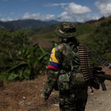 b099f013-a8ea-4563-9f38-94bed3ea0506 Enquête sur le recrutement de mineurs en Colombie par des groupes armés via les réseaux sociaux
