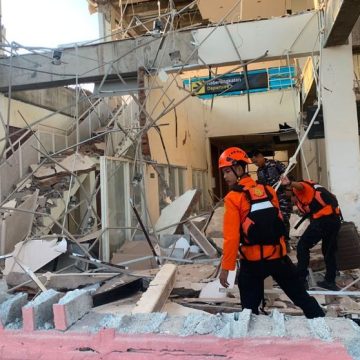 Indonesia Earthquake Un séisme puissant frappe l’île de Florès en Indonésie