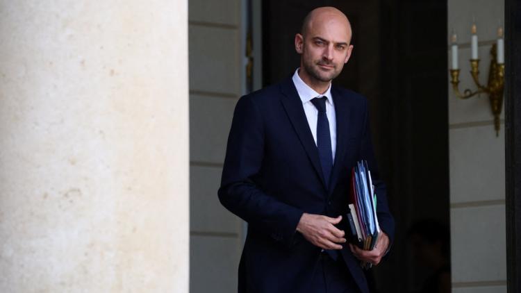 c363352b-f432-4555-bf54-b35d33e1aa8d Paris expulse deux diplomates iraniens en réponse à une agression