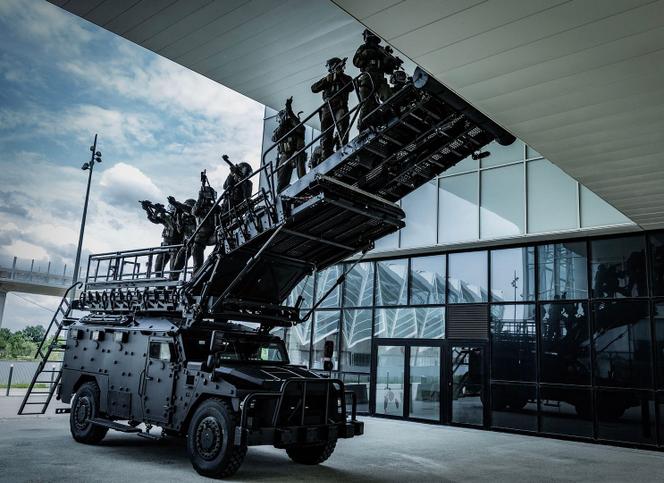 c5fb82a8-1ecd-4da8-a04b-e3303753fb6d Comparaison des séries ‘GIGN’ et ‘Prisoner’