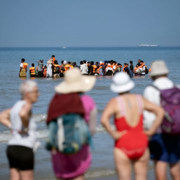 Migrations Côte d’Opale : Touristes et Tensions