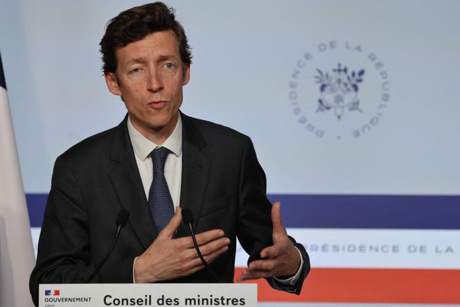 c91226ca-d887-4484-9d12-13af9c913e8c Révélation des scandales de violences sexuelles et la mise en place d’un nouveau questionnaire