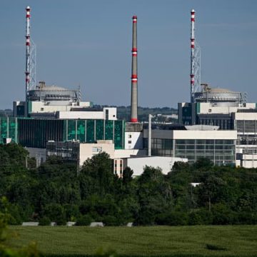 cbeb51a1-1252-4cdd-b150-48abcc5a56d0 La Bulgarie Réduit la Production de Kozloduy en raison de la Baisse du Danube