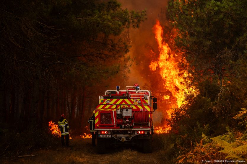 ce36ce77-5358-49d4-9d4e-cebc1ca666b7 Pompiers : un rôle clé dans la communication lors des mégafeux