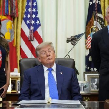 d4c207c4-6f9b-41fc-bd2c-b537e2ba0c41 Trump et la vaccination : une menace pour la santé publique
