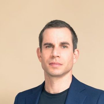 Les défis démographiques et la politique familiale selon Maxime Sbaihi