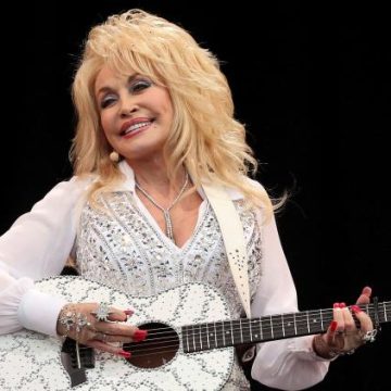 dd850231-718a-4e32-8719-f2fc33024697 Décès de Dolly Parton, icône de la musique country