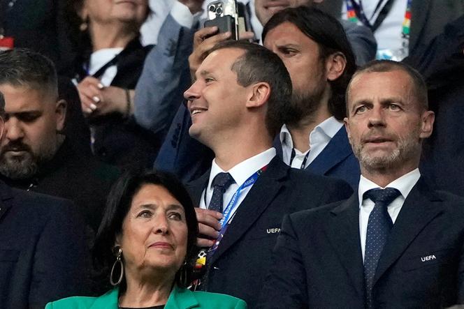 e2fc6fa0-4164-4726-9a5c-e993a42cf4b0 Kevin Lamour licencié par la FIFA après un désaccord avec Infantino